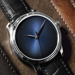 H. Moser & Cie Endeavour Centre Seconds Concept, White Gold, Midnight Blue Fume Dial 1343-0207