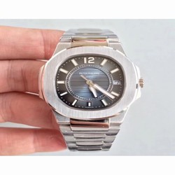 Patek Philippe Nautilus Ladies 7011/1G-010 JJ Stainless Steel Blue 