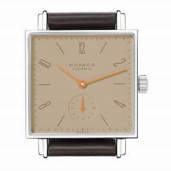 Nomos Glashutte Tetra2 Mannertreu 465