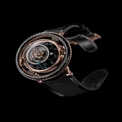 MB&F Horological Machine N7 Aquapod Red Gold / Black 70.RLB.B