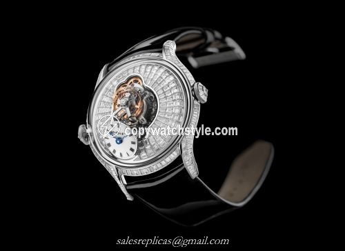 MB&F Legacy Machine FlyingT Baguette 05.WSL.B1