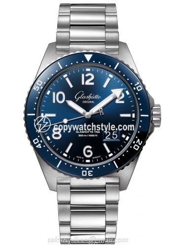 Glashutte Original SeaQ Panorama Date Stainless Steel / Blue / Bracelet 1-36-13-02-81-70 Glashutte Original SeaQ Panorama Date Stainless Steel / Blue / Bracelet 1-36-13-02-81-70