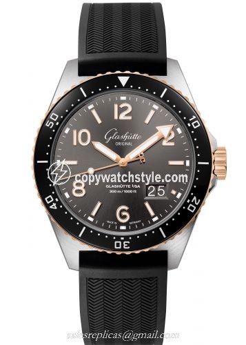 Glashutte Original SeaQ Panorama Date Stainless Steel / Red Gold / Grey / Rubber / Pin 1-36-13-04-91-06 Glashutte Original SeaQ Panorama Date Stainless Steel / Red Gold / Grey / Rubber / Pin 1-36-13-04-91-06