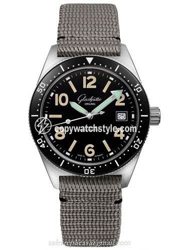 Glashutte Original SeaQ 1969 Date Stainless Steel / Black / Textile / Folding 1-39-11-01-80-34