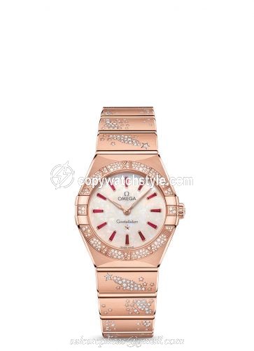 Omega Constellation Manhattan 28 Quartz Sedna Gold / MOP - Ruby / Diamond 131.55.28.60.99.003 Omega Constellation Manhattan 28 Quartz Sedna Gold / MOP - Ruby / Diamond 131.55.28.60.99.003