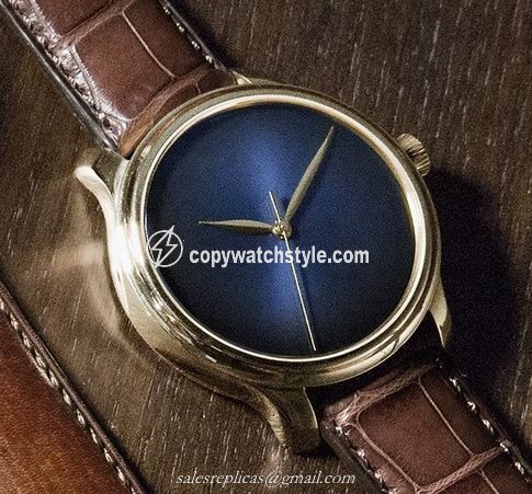 H. Moser & Cie Endeavour Centre Seconds Concept, Rose Gold, Midnight Blue Fume Dial 1343-0107 H. Moser & Cie Endeavour Centre Seconds Concept, Rose Gold, Midnight Blue Fume Dial 1343-0107