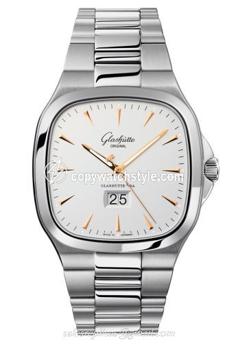 Glashutte Original Seventies Panorama Date Silver / Bracelet 2-39-47-11-12-14 Glashutte Original Seventies Panorama Date Silver / Bracelet 2-39-47-11-12-14