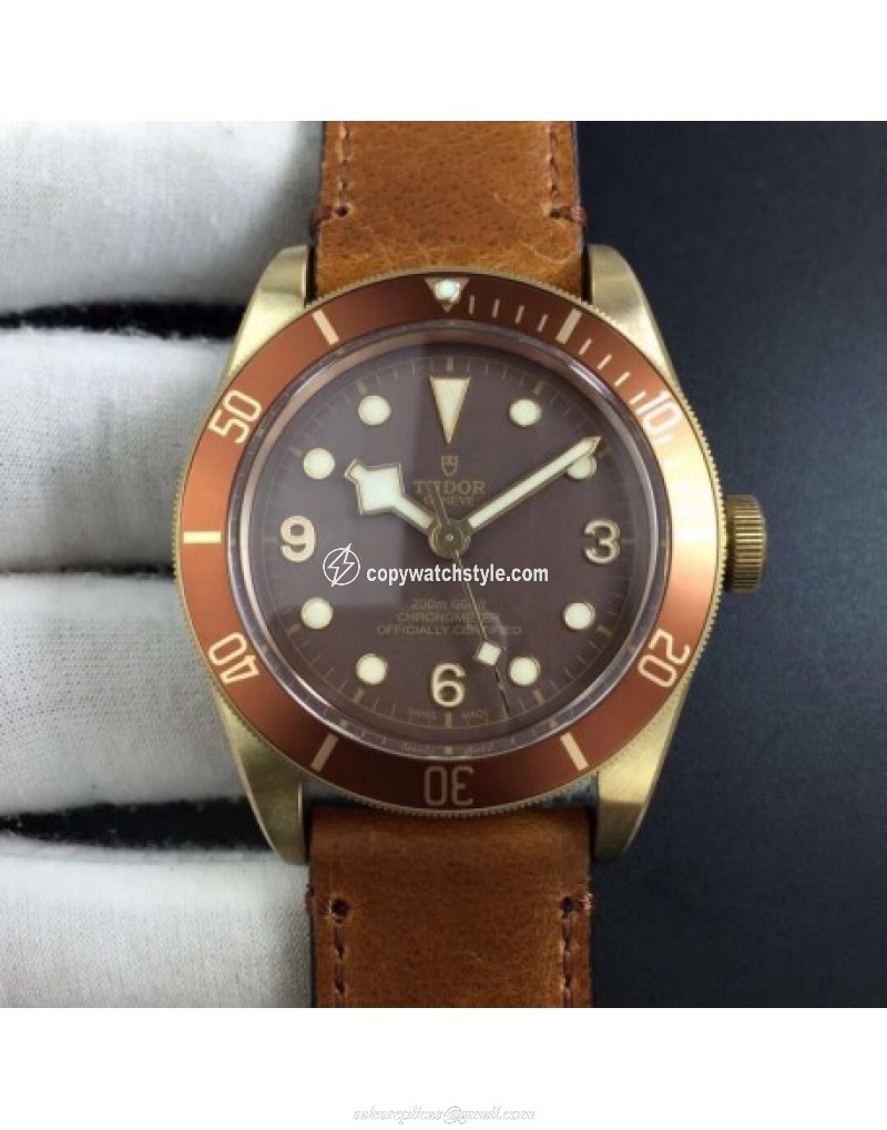 Tudor Heritage Black Bay Bronze M79250BM-0005 XF V4 Bronze Chocolate 
