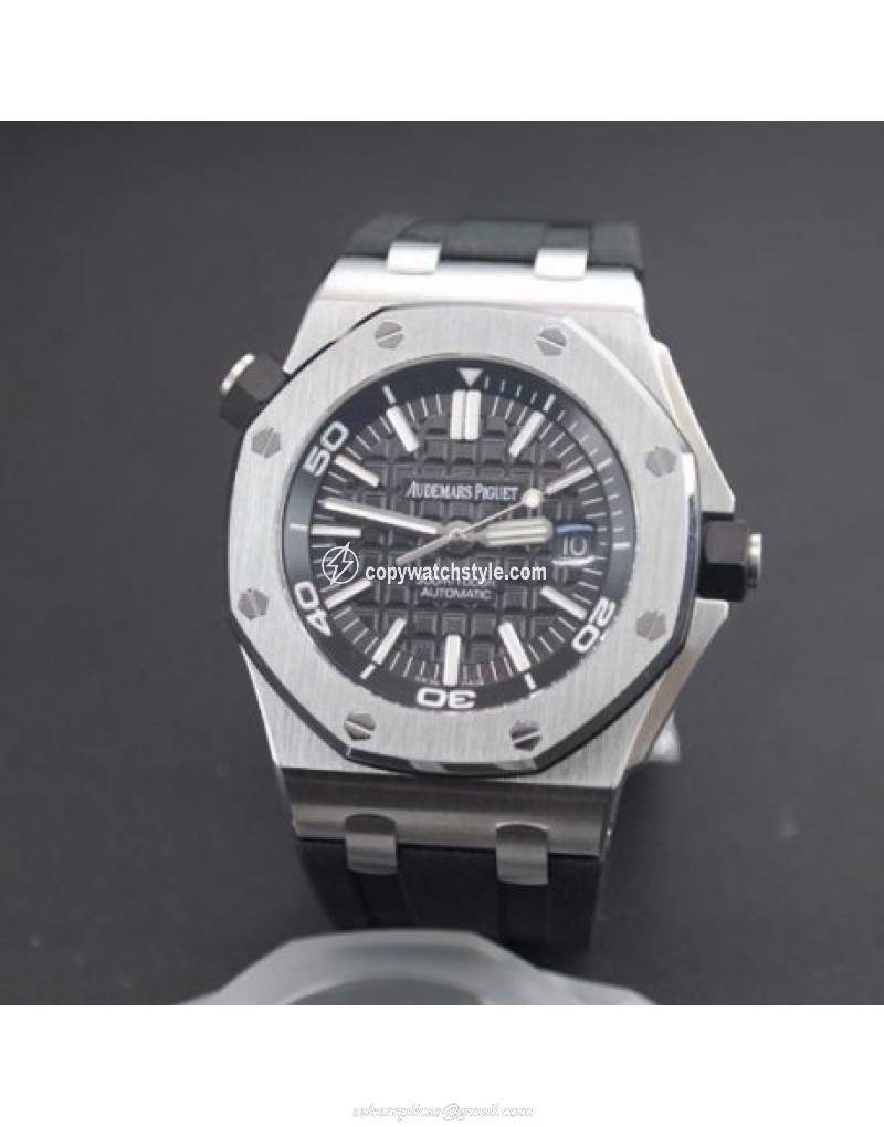 Audemars Piguet Royal Oak Offshore Diver 15703 Stainless Steel Black Audemars Piguet Royal Oak Offshore Diver 15703 Stainless Steel Black
