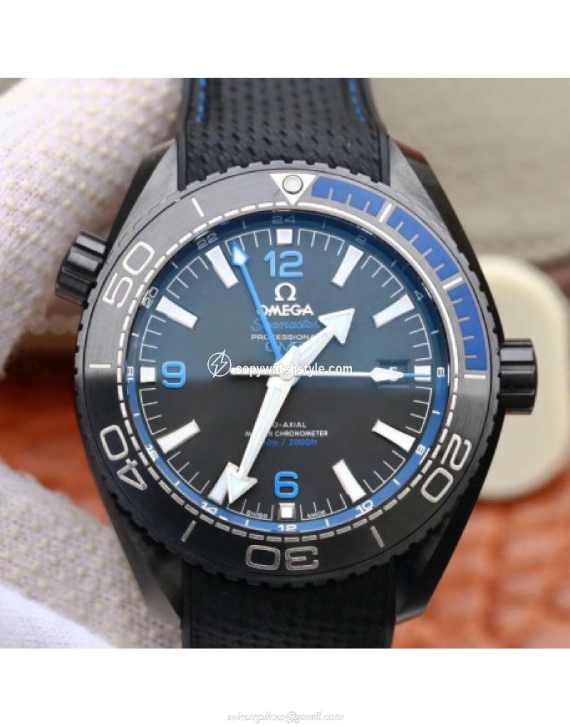 Omega Seamaster Planet Ocean 600M Deep Black In Blue GMT 215.92.46.22.01.002 VS PVD Black Omega Seamaster Planet Ocean 600M Deep Black In Blue GMT 215.92.46.22.01.002 VS PVD Black