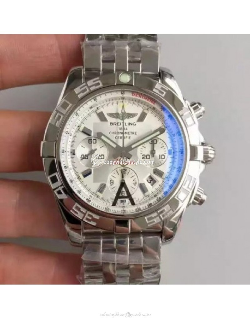 Breitling Chronomat 44 AB011012|G684|375A JF Stainless Steel White Breitling Chronomat 44 AB011012|G684|375A JF Stainless Steel White