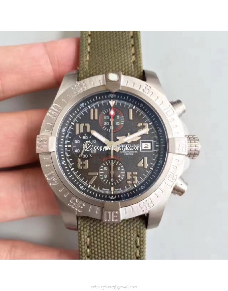 Breitling Avenger Bandit E1338310/M534/253S/E20DSA.2 GF Titanium Black 