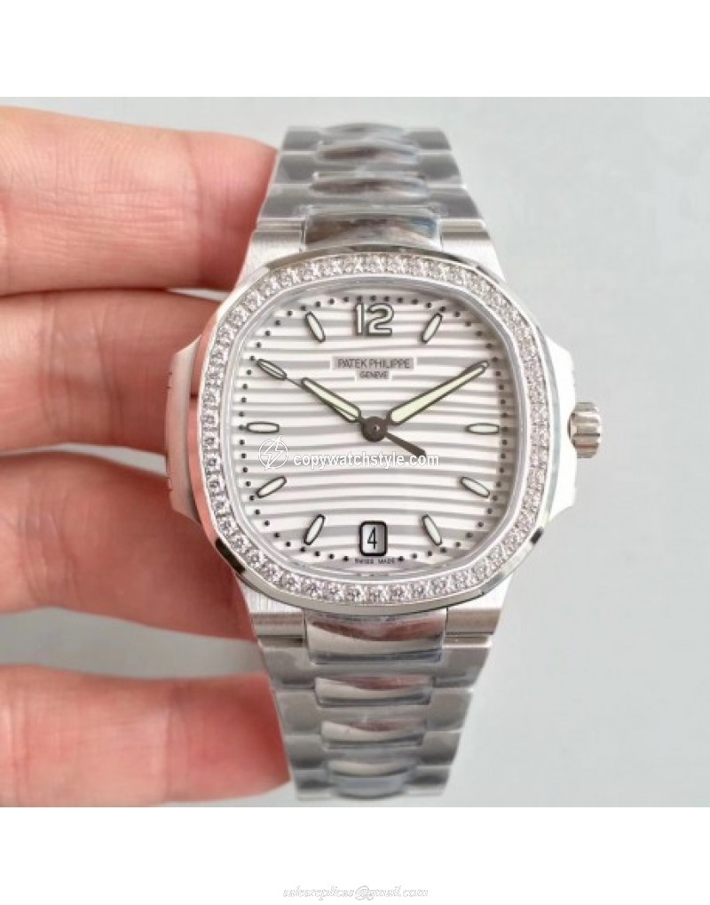 Patek Philippe Nautilus Ladies 7018/1A-001 PF Stainless Steel & Diamonds White Patek Philippe Nautilus Ladies 7018/1A-001 PF Stainless Steel & Diamonds White