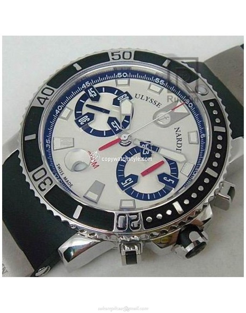 Ulysse Nardin Maxi Marine Diver Chronograph Stainless Steel White Ulysse Nardin Maxi Marine Diver Chronograph Stainless Steel White