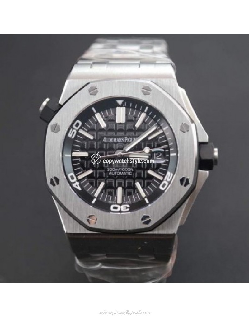 Audemars Piguet Royal Oak Offshore Diver 15703 Stainless Steel Black Audemars Piguet Royal Oak Offshore Diver 15703 Stainless Steel Black