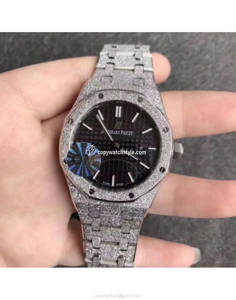 Audemars Piguet Royal Oak Frosted Gold Quartz 33MM 67653 OM Stainless Steel Black Audemars Piguet Royal Oak Frosted Gold Quartz 33MM 67653 OM Stainless Steel Black