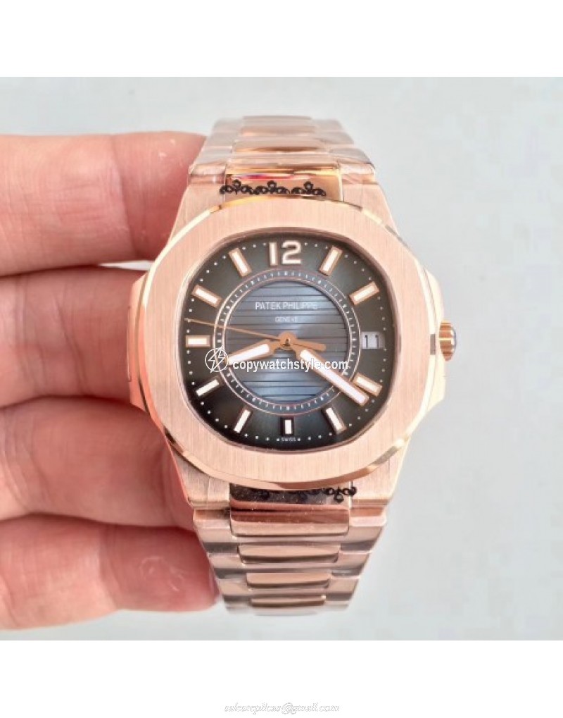Patek Philippe Nautilus Ladies 7011-1R JJ Rose Gold Blue Patek Philippe Nautilus Ladies 7011-1R JJ Rose Gold Blue