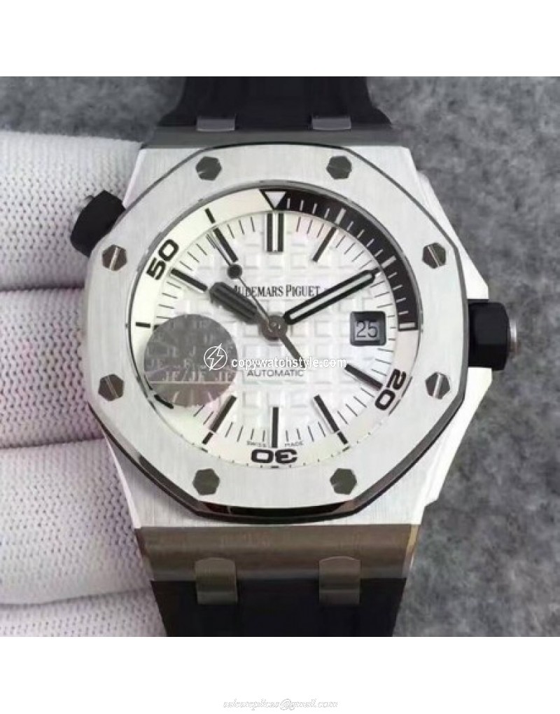 Audemars Piguet Royal Oak Offshore Diver 15710 Stainless Steel White Audemars Piguet Royal Oak Offshore Diver 15710 Stainless Steel White