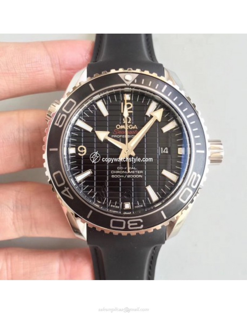 Omega Seamaster Planet Ocean 600M 45.5MM Skyfall 007 OM Stainless Steel Black Omega Seamaster Planet Ocean 600M 45.5MM Skyfall 007 OM Stainless Steel Black