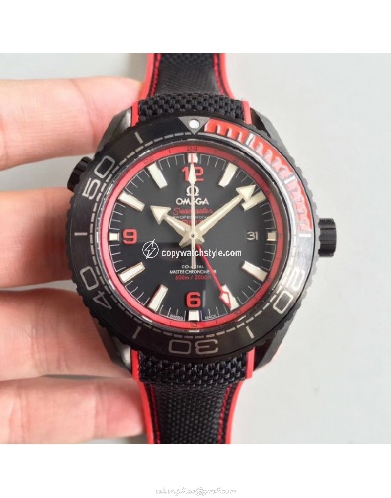 Omega Seamaster Planet Ocean 600M Deep Black In Red GMT 215.92.46.22.01.003 JH PVD Black Omega Seamaster Planet Ocean 600M Deep Black In Red GMT 215.92.46.22.01.003 JH PVD Black