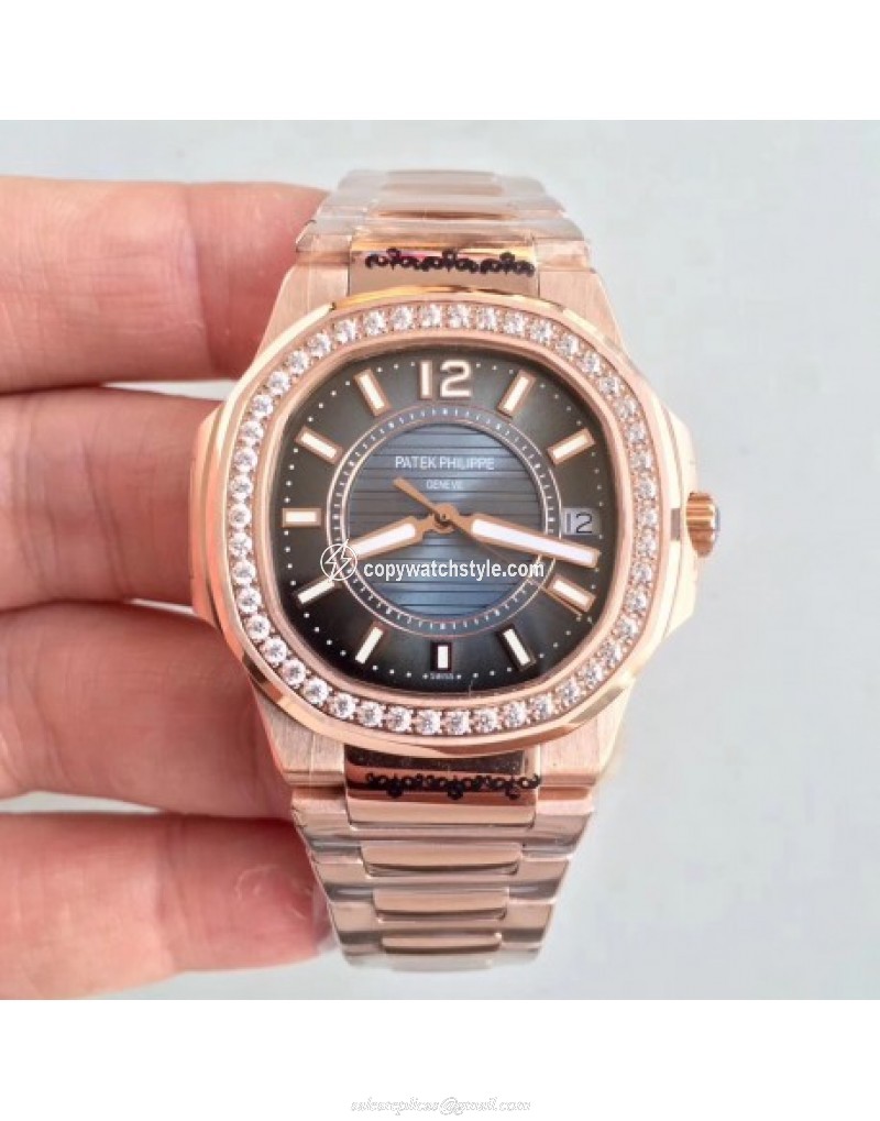 Patek Philippe Nautilus Ladies 7010/1R-010 JJ Rose Gold & Diamonds Blue Patek Philippe Nautilus Ladies 7010/1R-010 JJ Rose Gold & Diamonds Blue