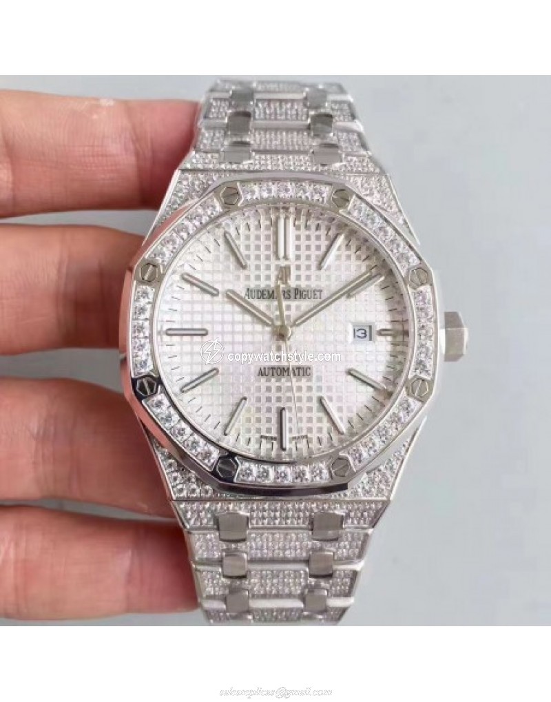 Audemars Piguet Royal Oak 15400 Noob Stainless Steel & Diamond Silver Audemars Piguet Royal Oak 15400 Noob Stainless Steel & Diamond Silver