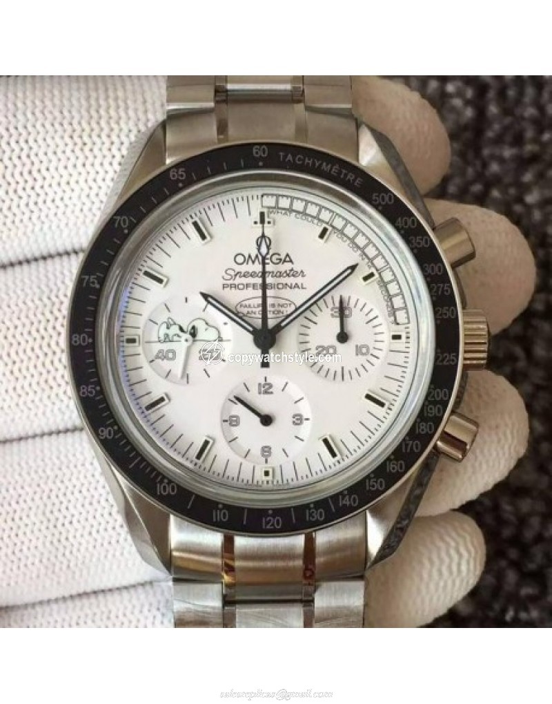Omega Speedmaster Moonwatch Anniversary Silver Snoopy Stainless Steel White Omega Speedmaster Moonwatch Anniversary Silver Snoopy Stainless Steel White