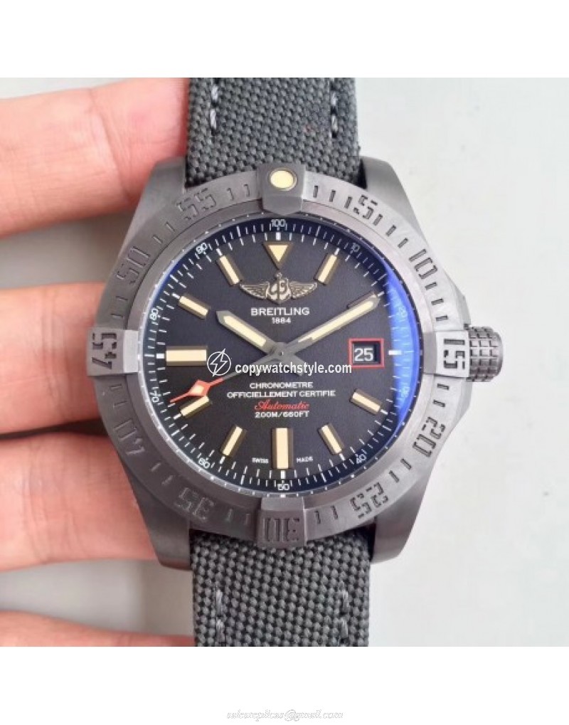 Breitling Avenger Blackbird 44 V1731110/BD74/109W/M20BASA.1 ZF Titanium Black 