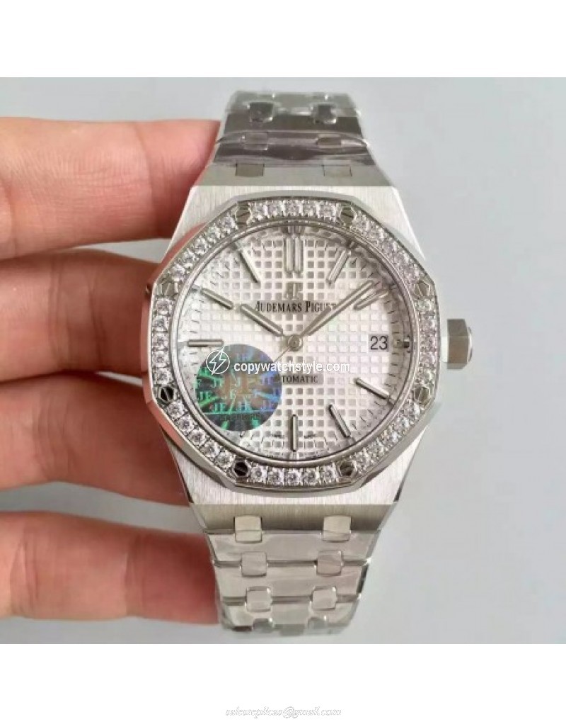 Audemars Piguet Royal Oak 15450 JF Stanless Steel & Diamonds Silver Audemars Piguet Royal Oak 15450 JF Stanless Steel & Diamonds Silver