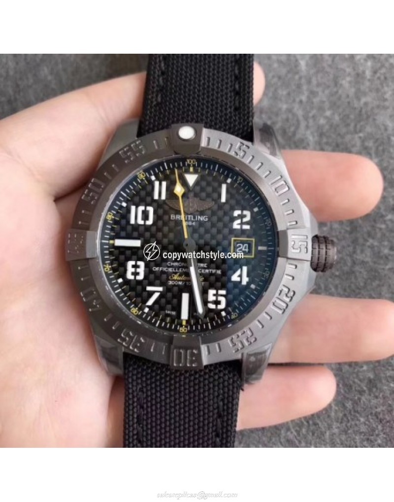 Breitling Avenger Blackbird V17310 GF Titanium Black 