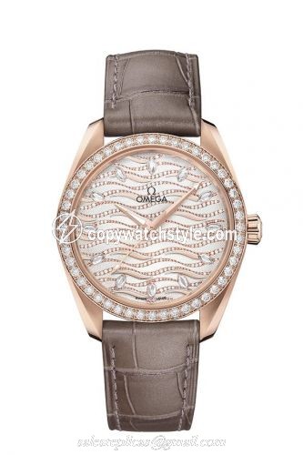 Omega Seamaster Aqua Terra 150M Master Chronometer 38 Sedna Gold / Diamond / Wave Diamond / Alligator 220.58.38.20.99.006 Omega Seamaster Aqua Terra 150M Master Chronometer 38 Sedna Gold / Diamond / Wave Diamond / Alligator 220.58.38.20.99.006