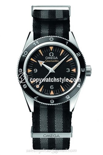 Omega Seamaster 300 Master Co-Axial Spectre 233.32.41.21.01.001