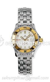 Omega Seamaster Diver 300M Quartz 28 Stainless Steel / Yellow Gold / White / Bracelet 2482.20.00 Omega Seamaster Diver 300M Quartz 28 Stainless Steel / Yellow Gold / White / Bracelet 2482.20.00