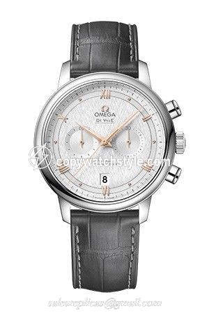 Omega De Ville Prestige Co-Axial 41 Chronograph Stainless Steel / Vintage Silver Silk / Alligator 424.13.41.50.02.001 Omega De Ville Prestige Co-Axial 41 Chronograph Stainless Steel / Vintage Silver Silk / Alligator 424.13.41.50.02.001