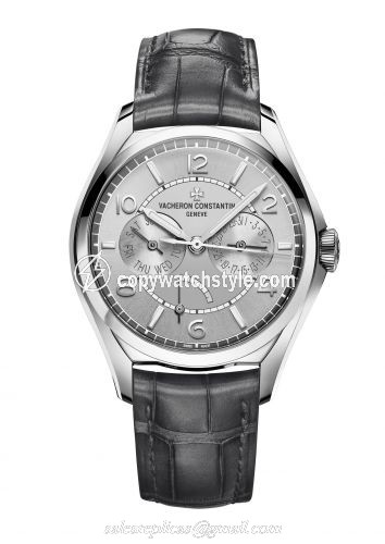 Vacheron Constantin FiftySix Day-Date Stainless Steel / Silver 4400E/000A-B437 Vacheron Constantin FiftySix Day-Date Stainless Steel / Silver 4400E/000A-B437