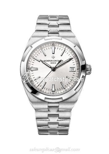 Vacheron Constantin Overseas Date Stainless Steel / Silver 4500V/110A-B126