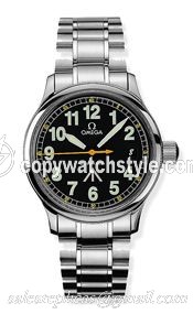 Omega Dynamic III Date Stainless Steel / Black / Bracelet / Japan 5202.51.00 Omega Dynamic III Date Stainless Steel / Black / Bracelet / Japan 5202.51.00