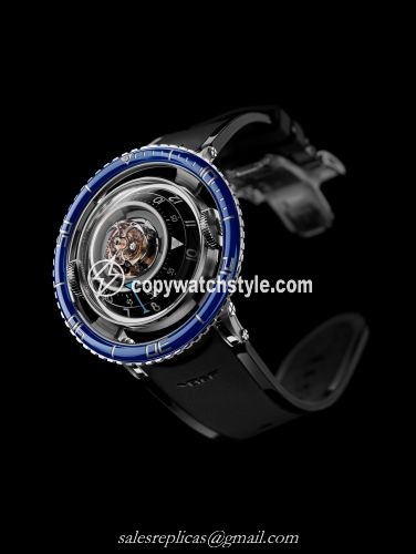 MB&F Horological Machine N7 Aquapod Titanium / Blue 70.TSL.B MB&F Horological Machine N7 Aquapod Titanium / Blue 70.TSL.B