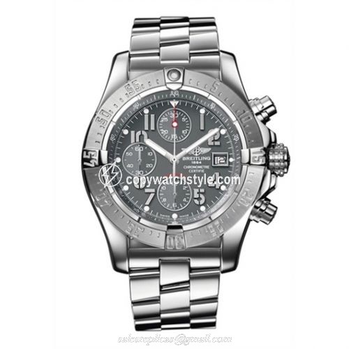 Breitling Avenger Grey / Bracelet A1338012.F547.132A Breitling Avenger Grey / Bracelet A1338012.F547.132A