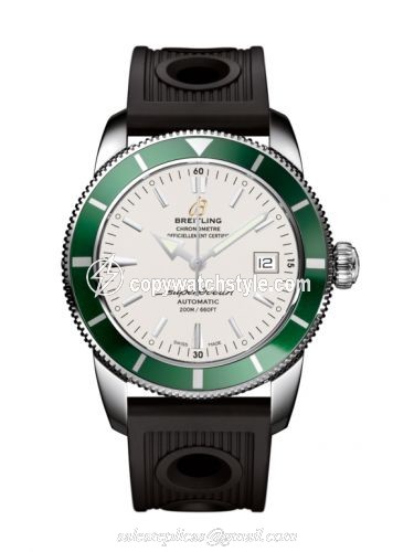 Breitling Superocean Heritage 42 Stainless Steel / Green / Stratus Silver / Rubber A1732136.G717.200S Breitling Superocean Heritage 42 Stainless Steel / Green / Stratus Silver / Rubber A1732136.G717.200S