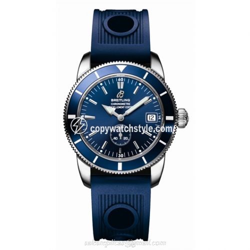 Breitling Superocean Heritage 38 Stainless Steel / Blue / Rubber A3732024.C735 Breitling Superocean Heritage 38 Stainless Steel / Blue / Rubber A3732024.C735