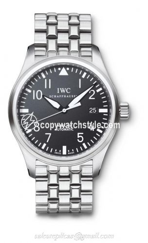 IWC Pilot's Watch Mark XVI Stainless Steel / Black / Bracelet IW3255-04 IWC Pilot's Watch Mark XVI Stainless Steel / Black / Bracelet IW3255-04