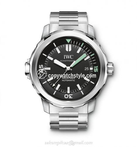 IWC Aquatimer Automatic Stainless Steel / Black / Bracelet IW3290-02 IWC Aquatimer Automatic Stainless Steel / Black / Bracelet IW3290-02