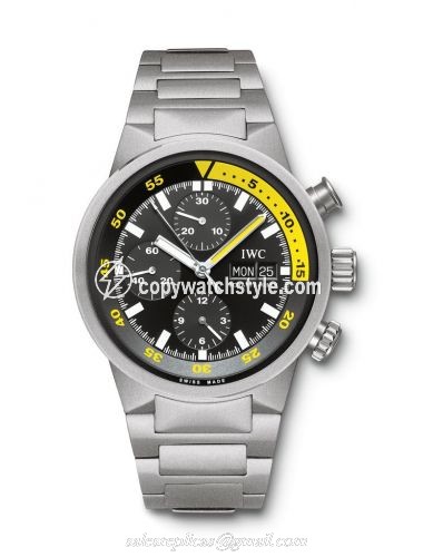 IWC Aquatimer Chrono-Automatic Titanium / Black / Bracelet IW3719-03 IWC Aquatimer Chrono-Automatic Titanium / Black / Bracelet IW3719-03