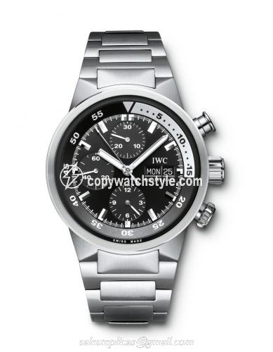 IWC Aquatimer Chrono-Automatic Stainless Steel / Black / Bracelet IW3719-28 IWC Aquatimer Chrono-Automatic Stainless Steel / Black / Bracelet IW3719-28