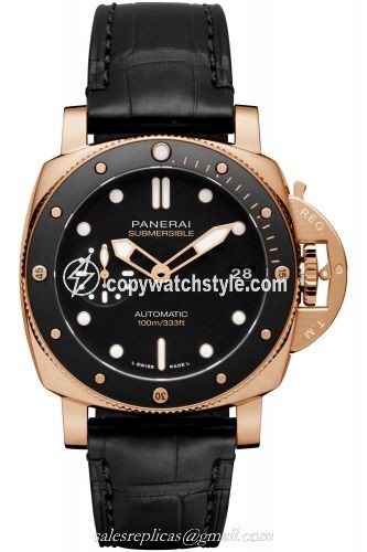 Panerai Luminor Submersible 42 3 Days Automatic Goldtech / Black PAM00974