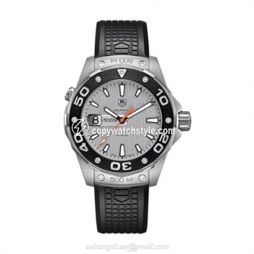 TAG Heuer Aquaracer 500M Quartz 43 Stainless Steel / Grey / Rubber WAJ1111.FT6015 TAG Heuer Aquaracer 500M Quartz 43 Stainless Steel / Grey / Rubber WAJ1111.FT6015